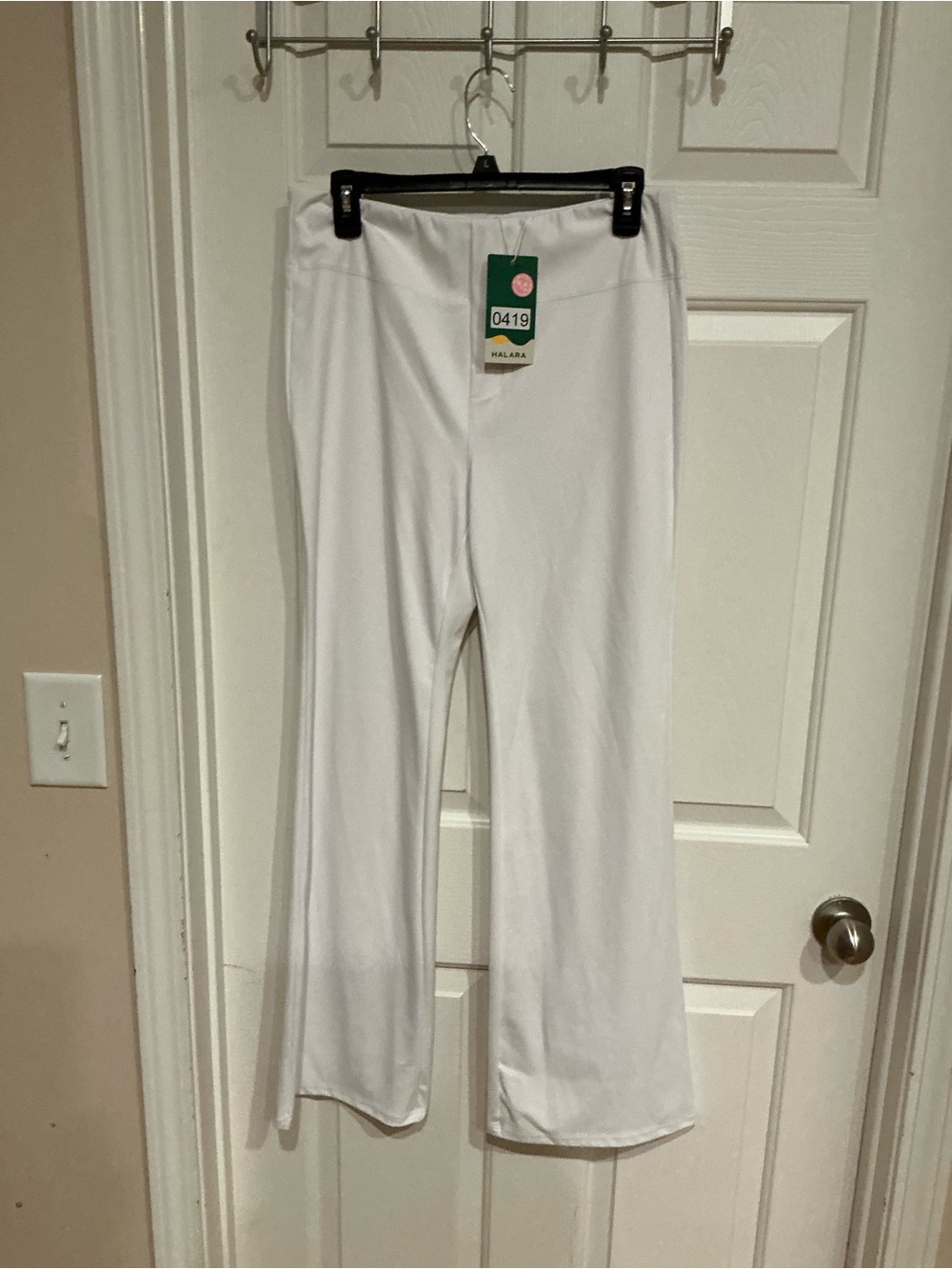 HALARA White Bootcut Stretch Pants